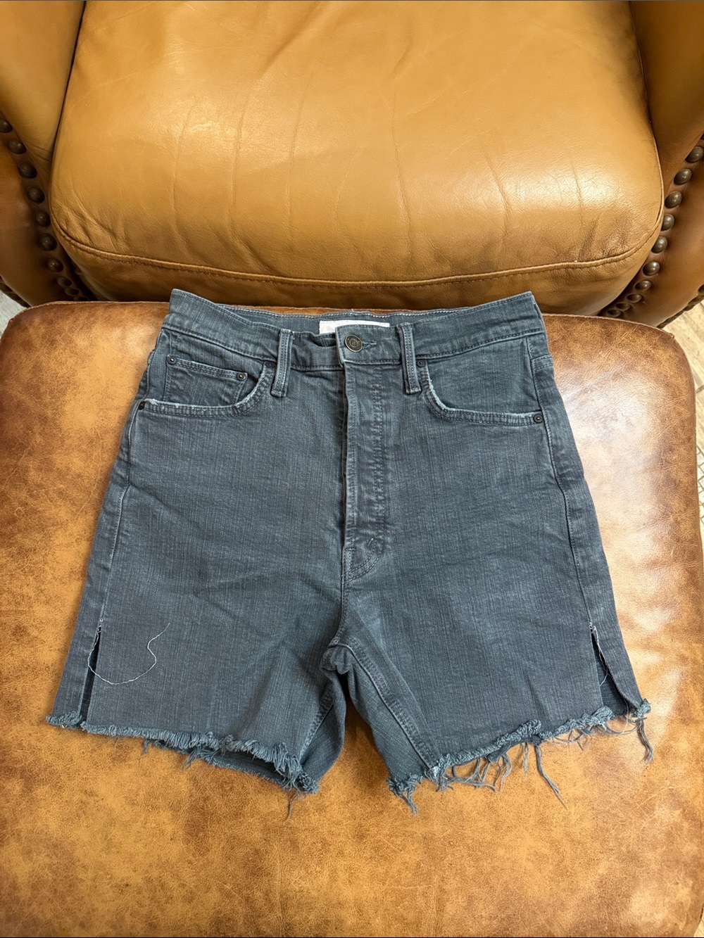 MOTHER Denim The Tripper Cutoff Fray Shorts Sz 26 The Devil May Care Black Grey - Picture 1 of 10
